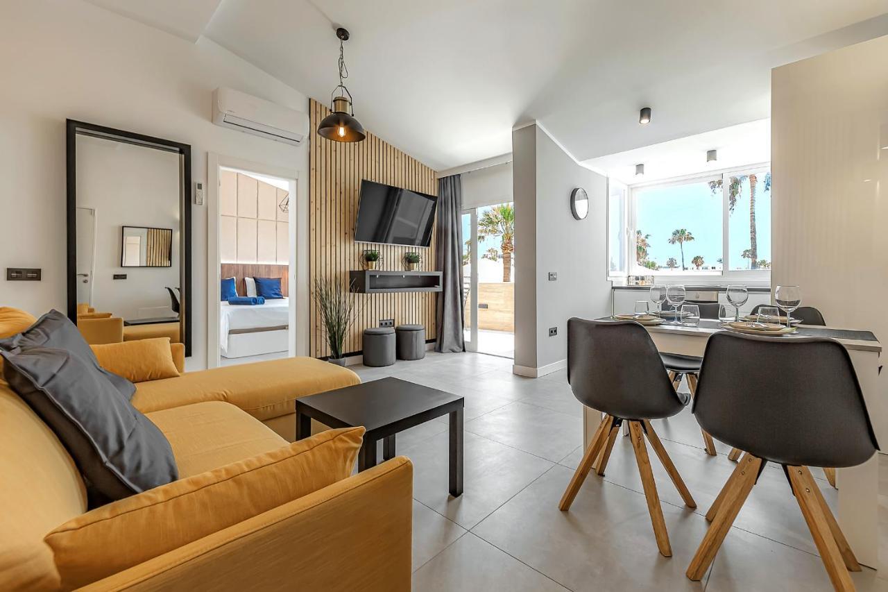 Luxury In Island Village. *