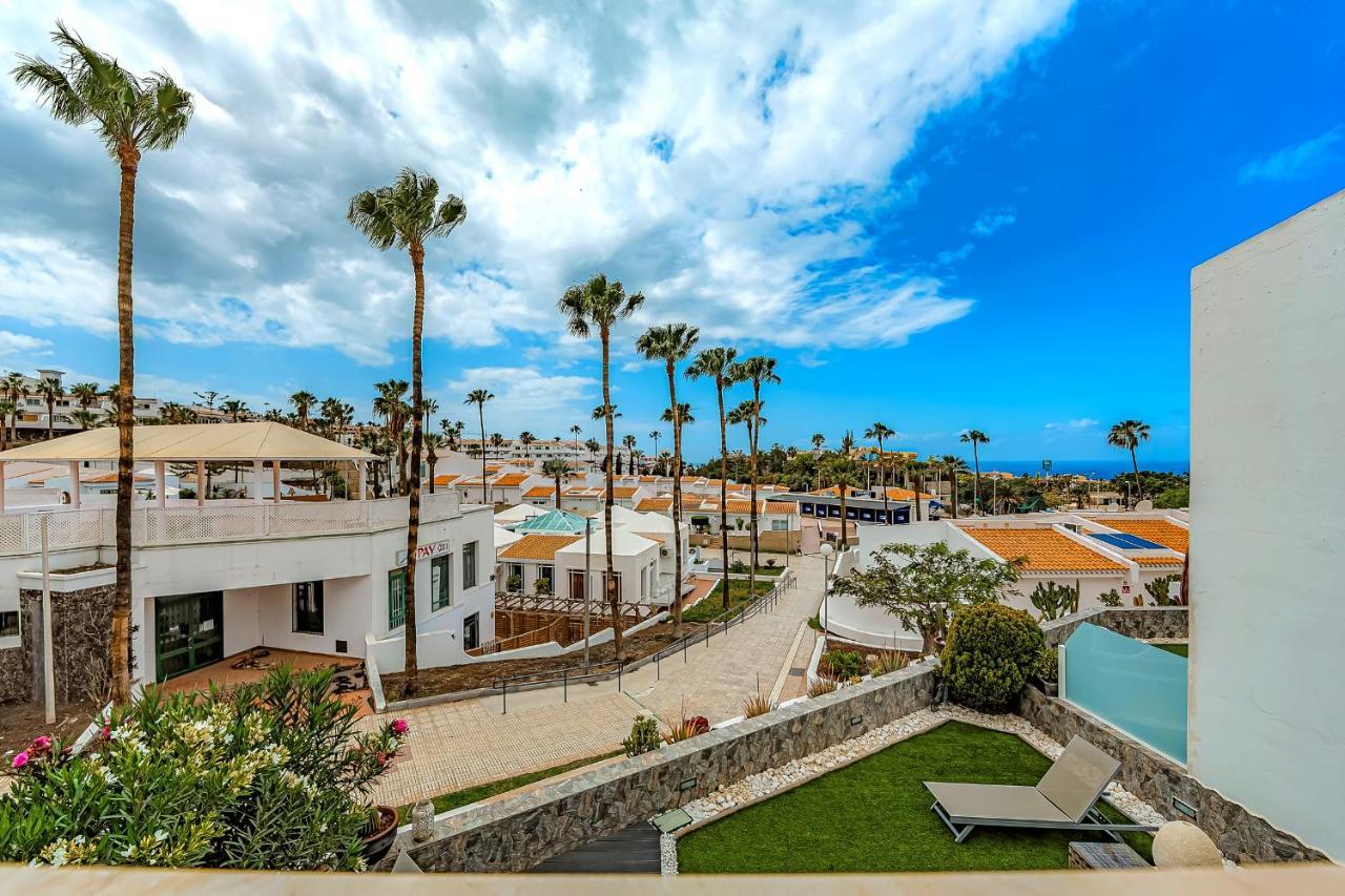 Luxury In Island Village. Apartment